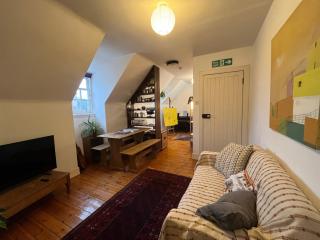 Converted Loft Apartment in Heart of the Old Town - 5