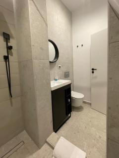 A Calea Victoriei Icon - 5