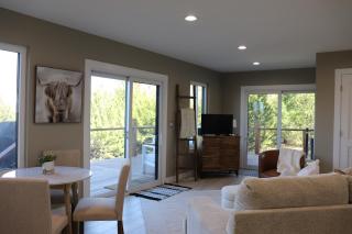 Rooftop Hot Tub Lake Getaway, Golf Cart & Fire Pit - 2