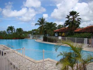 Studio, plage, bar-restaurant accès conditionné à la piscine, parking, location de voitures - 6