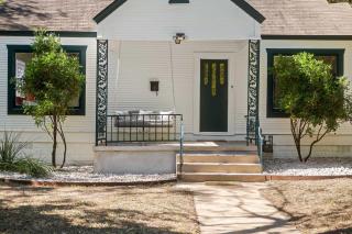 Retro Vibes & Zilker Views - Music House by Zilker - 6