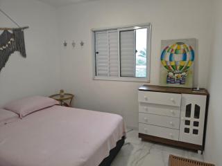 Escolha entre Cobertura com piscina interna 190m2 e o outro Apto Tipo tendo 95m2 Praia Bertioga - 9