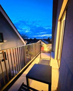 Modernes, neu eingerichtetes Apartment in Top Lage Nahe Autobahn, S Bahn und Stadtzentrum - 5