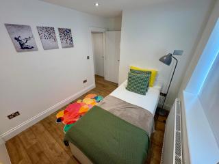 Charming Flat in Brentford - 4