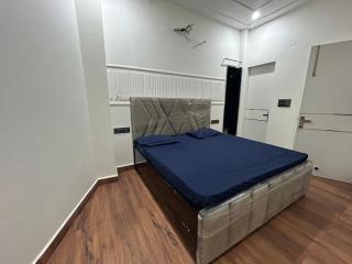 MyStayCompany- 2BHK with pool, BBQ & terrace vibes - 0