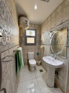 Modern Rooftop Suite Close to the Pyramids, Fully Equipped - 5