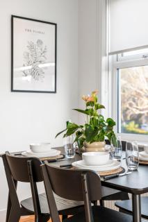 Newly Refurbished 3-Bedroom-Minutes from the Beach - Hollington - 6