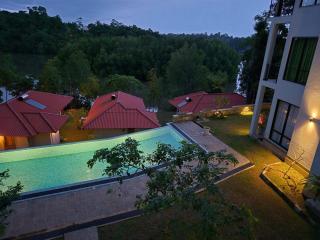 River Shades Hotel - 7