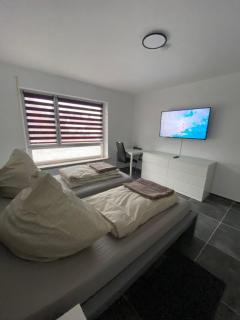 Moderne 2 Zimmer Wohnung Küche und Bad im Zentrum - 9