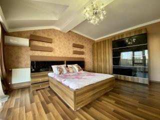 Lux Loft-Apartment with Large Terrace on Nizami str - 8