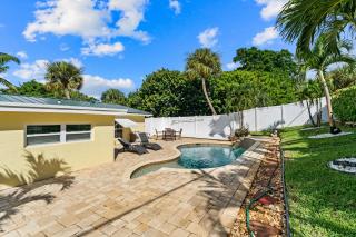 Sunset Oasis with Private Pool! - 9