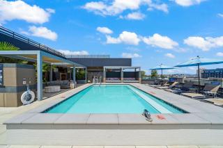 Modern Getaway Heart of Long Beach - 5