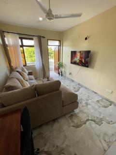 Cozy Modern Spot Near Mtwapa Mall & QuickMart - 8