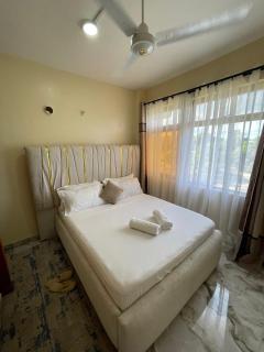 Cozy Modern Spot Near Mtwapa Mall & QuickMart - 1