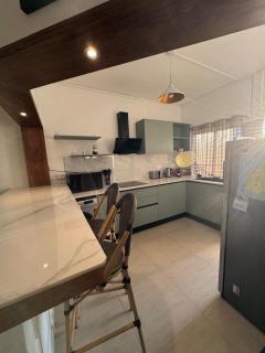 Cosy Corner Apartment - 7