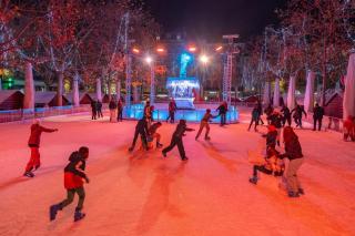 AMOUR - Gîte Luxe 4 étoiles -Douce Harmonie Massages & SPA 5 places -Cocon Discret en toute sérénité - 5 min Carcassonne - 2 Adultes 1 bébé de 0 à 2 ans - 4