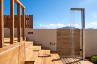 Blue Essence Seaside Villa and Suite - 7