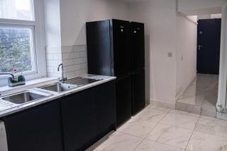 Brunswick Prestige Stylish City Escape - 4