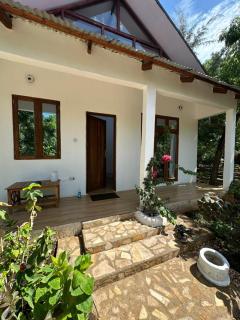 Solaya Residence - Boutique Beach-House in Kizimkazi with Garden & Parking - 4