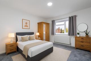 Newly Built 4-Bed Semi-Detached 2 Baths, Near City - 1