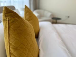 Stunning Beachfront apartment, full Sea view! Pool, Gym, Sauna, Jacuzzi - 1