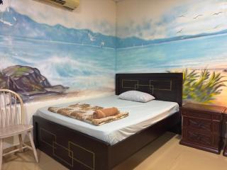 Bigger Bed Space for Budget Backpacker - No Parking - 3