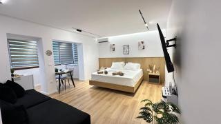 Urban Pearl Studio - 0