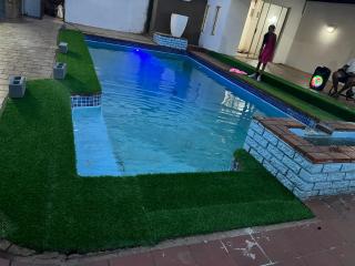 Lenisia Corporate Guest House - 2