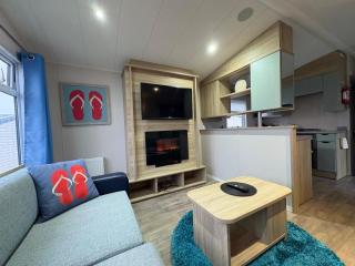 The Holiday Lodge- Your Sweet Retreat - 0