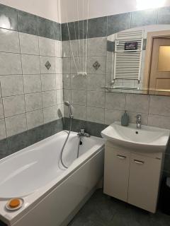 Dom Tobie bliski APARTAMENT W PARKU WARTA PRYWATNA KUCHNIA LAZIENKA PARKING - 2