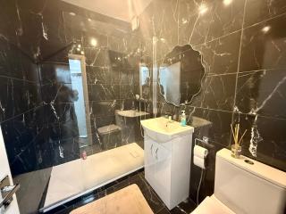 Central Link Flat - 9