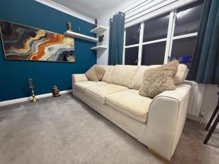 Central Link Flat - 7