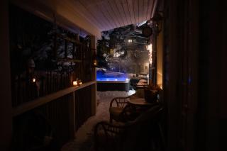 Yö ylisillä kaupungin kainalossa - 4