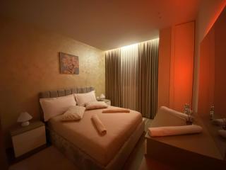 Central New Bazaar Essil Flat with Parking - 2