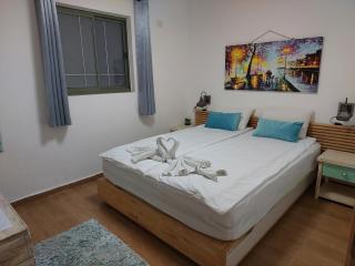 אצלנו בחצר - צימר למשפחות ולזוגות בדרום ים המלח - 7