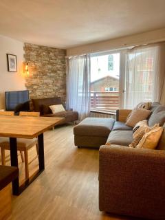 Best views and location in Leukerbad! - 3