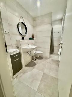 CLUBHAUS 6 - geräumige Ferienwohnung mit 4 Schlafzimmern & 2 Bädern - 3