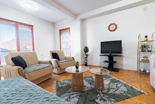 Spacious Central Retro Apartment - Free Parking - Ohrid - 7