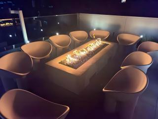 Luxury 2BD 2BA with Roof Top Pool, Hot Tub & Gym - 9