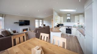 Primrose 3 bed - Orchid - 2