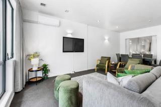 City-centre living meets comfort by Zodiak Stays - 4