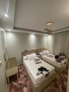 luxury, hotel-style apartment near Abbas El-Akkad and Makram Ebeid, with high-end finishing and furnishing, first-time occupancy - Caïro - 8