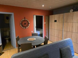 Le Rouge Gorge Curieux - 7