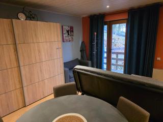 Le Rouge Gorge Curieux - 6