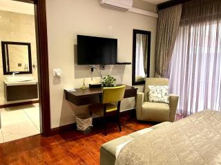 One O Eight Boutique Hotel - 6