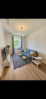 Inverness City Centre Modern Apartment - 0