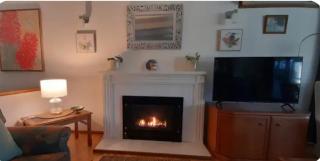 Peace by the River - spacious family retreat - 5