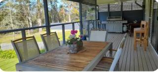 Peace by the River - spacious family retreat - 3