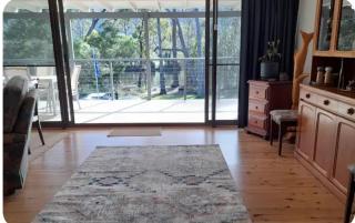 Peace by the River - spacious family retreat - 6