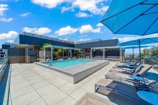 Chic Downtown Stay Walk to Beach - 3